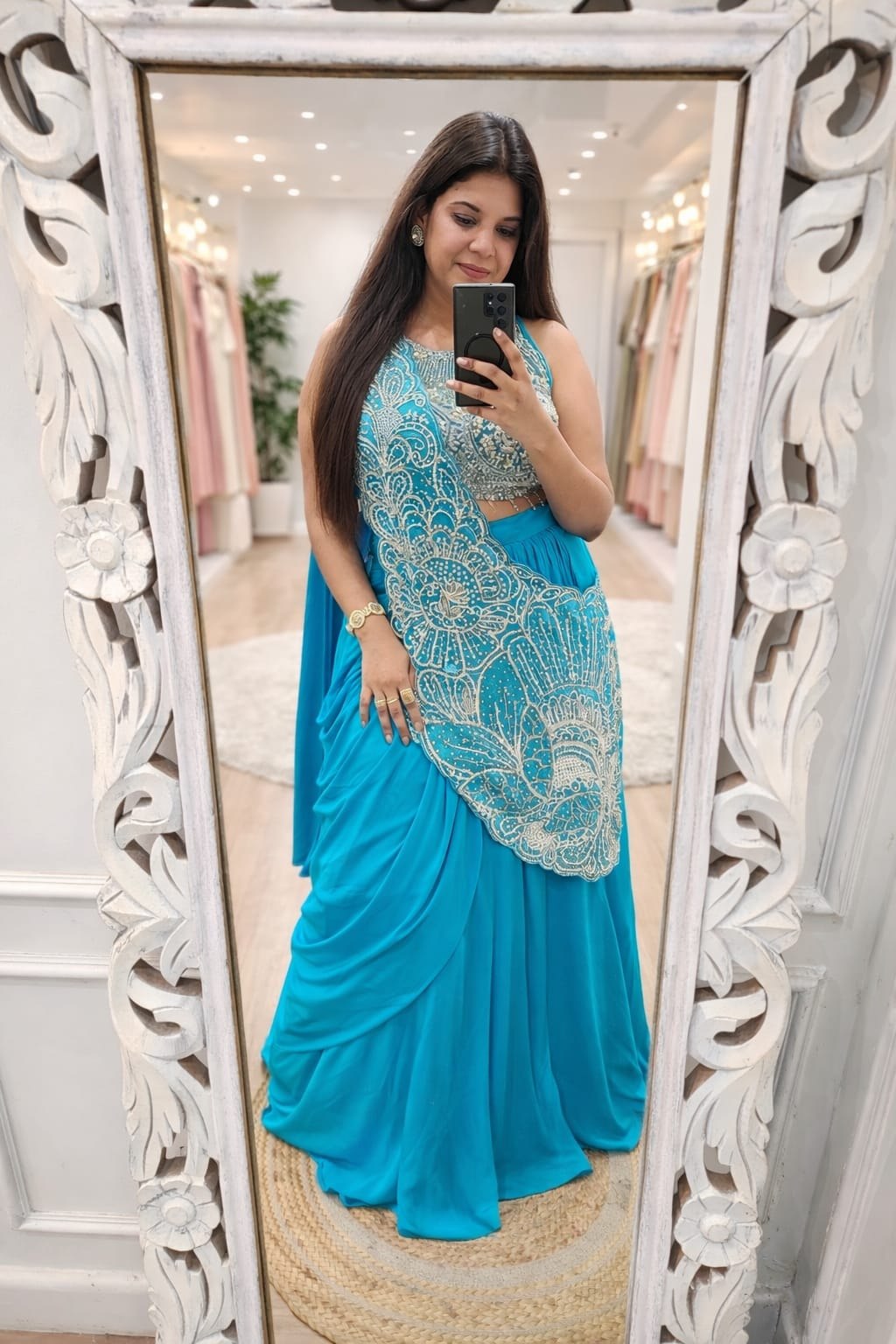 color:Blue