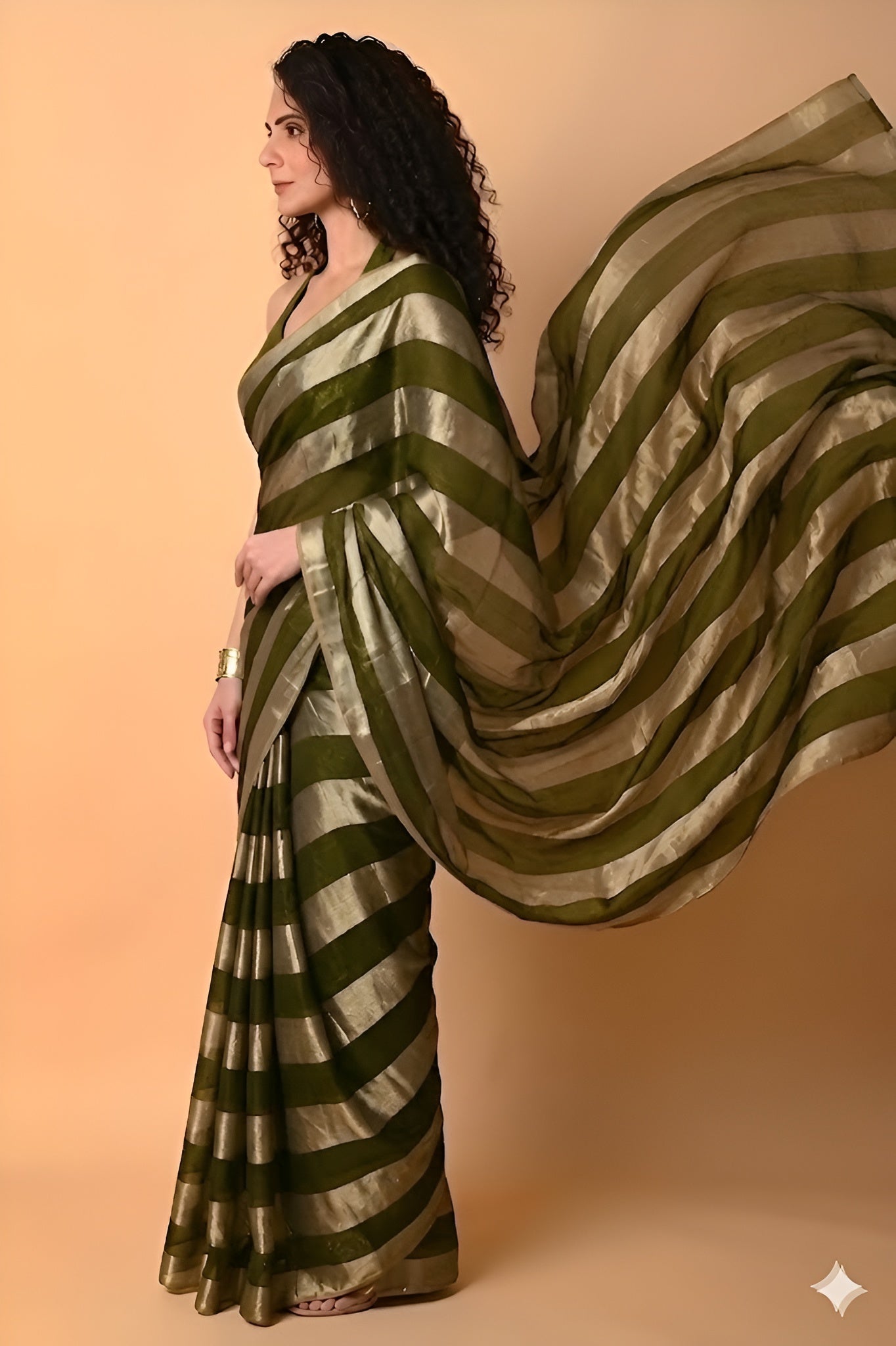 Colour:Mehendi
