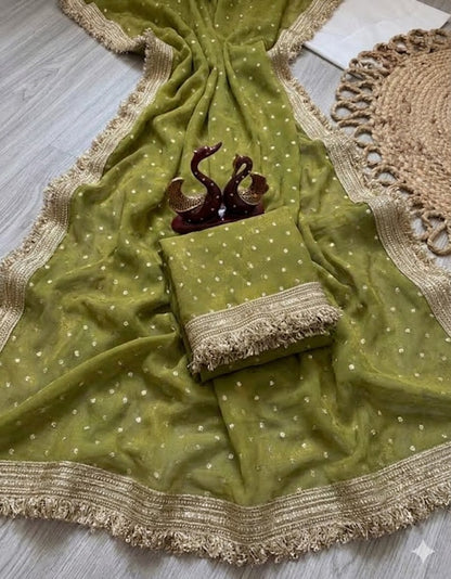 Colour:Mehndi