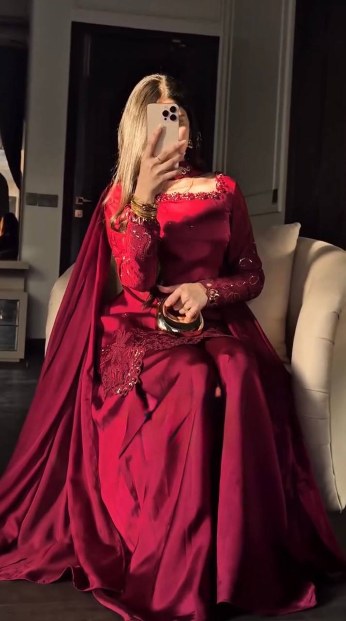 Color:Red