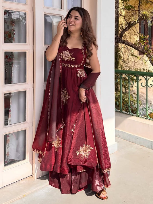 Color:Maroon