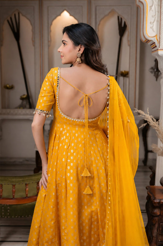 Color:Yellow