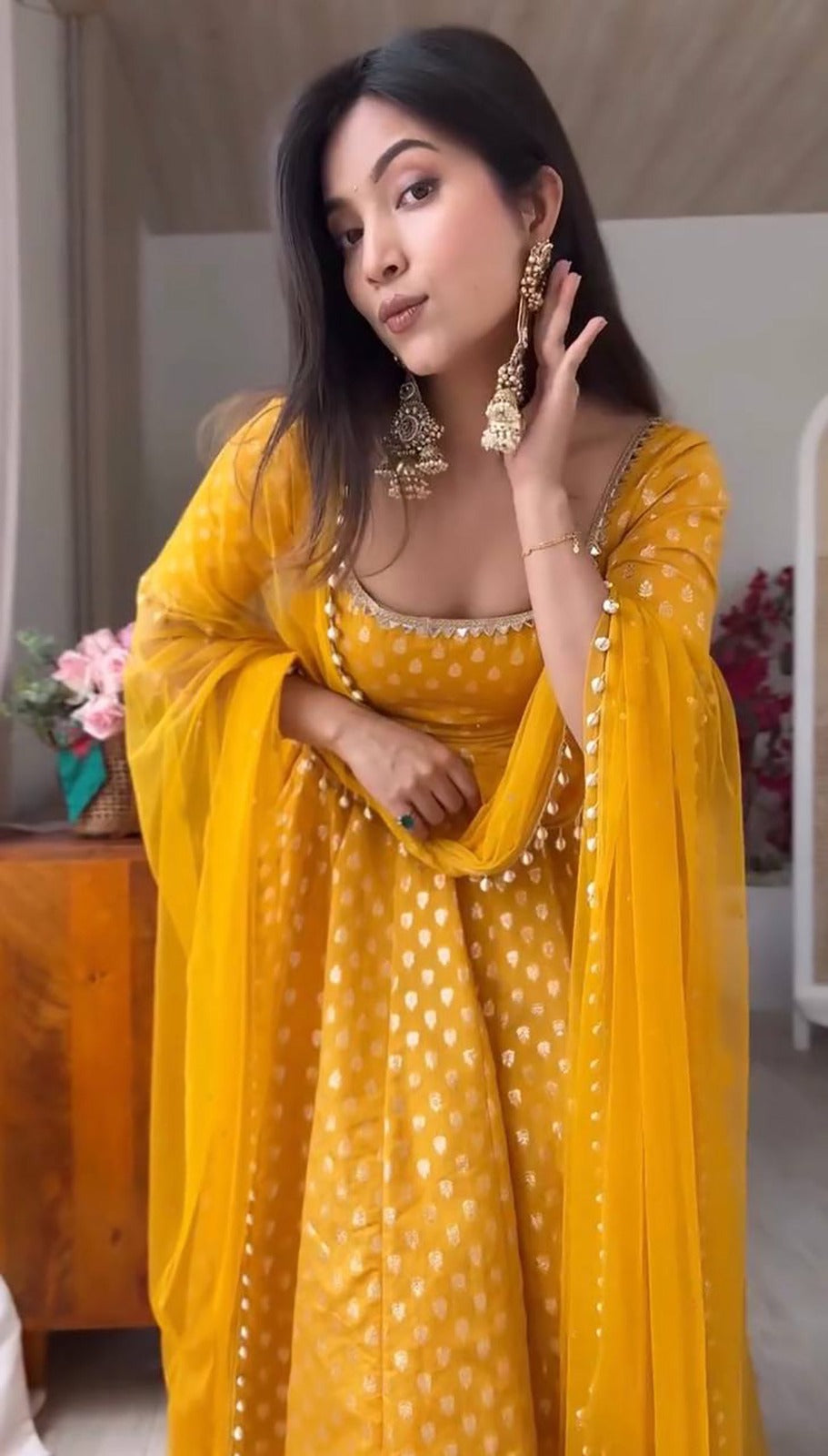 Color:Yellow