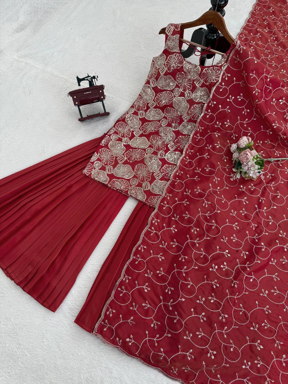 Color:Red