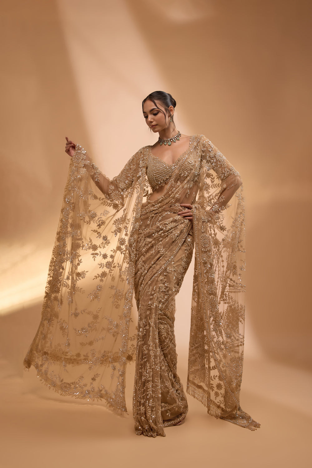 Color:Beige
