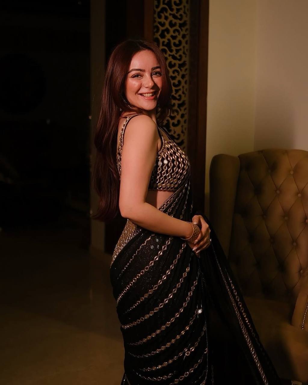 Color:Black