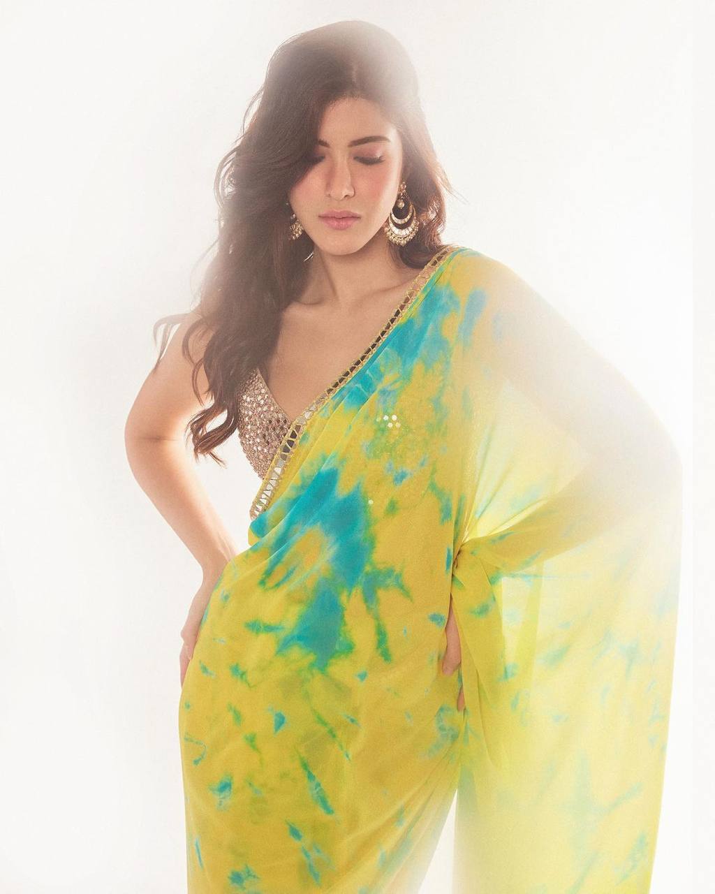 Color:Yellow