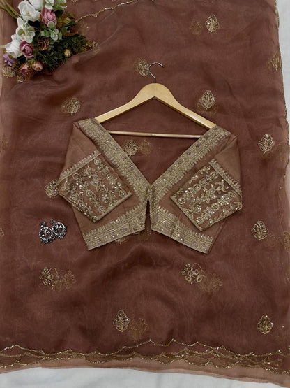 Color:Beige