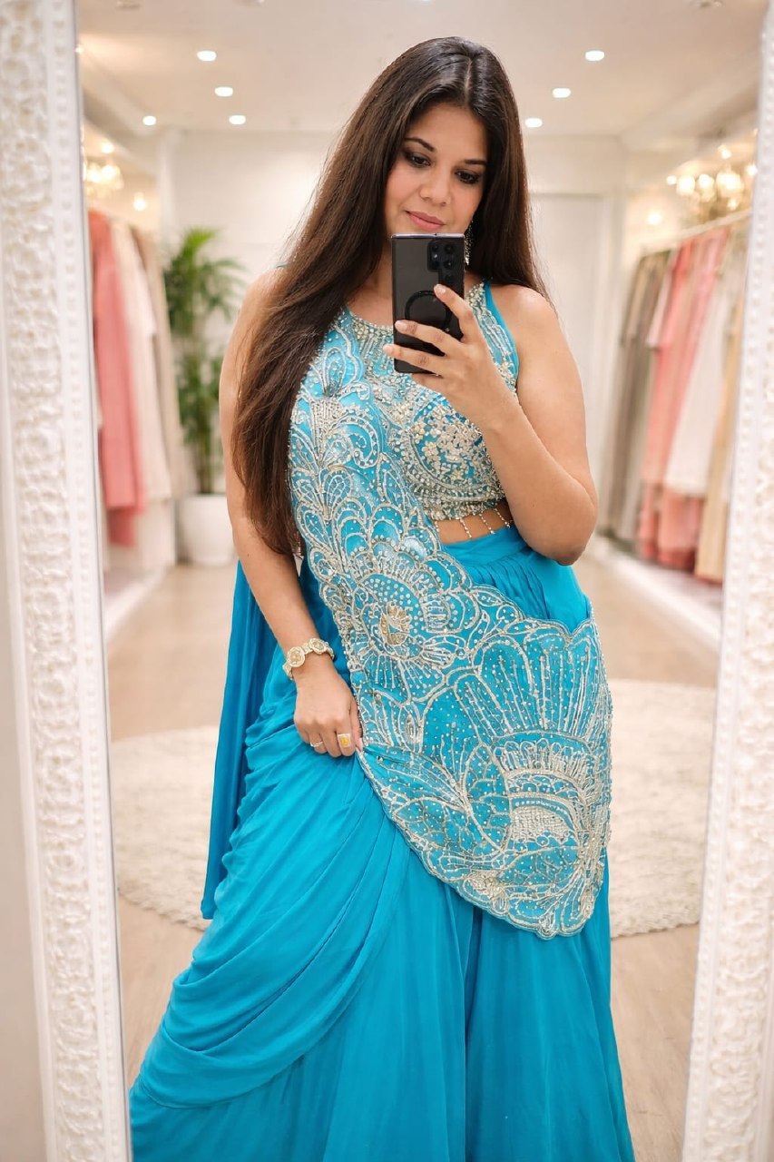 color:Blue