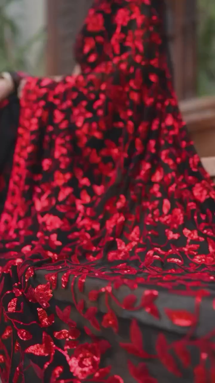 Color:Red