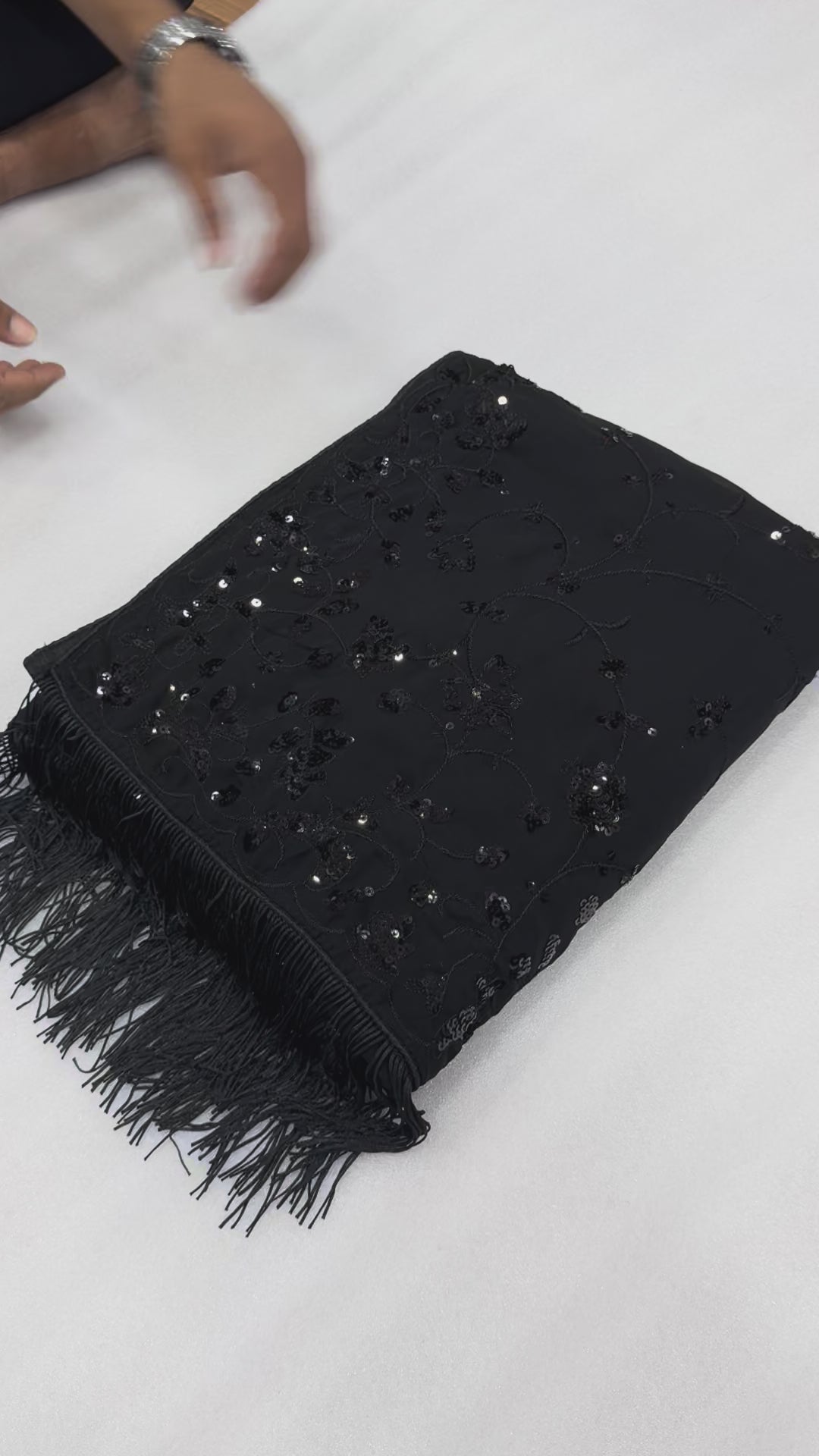 Color:Black
